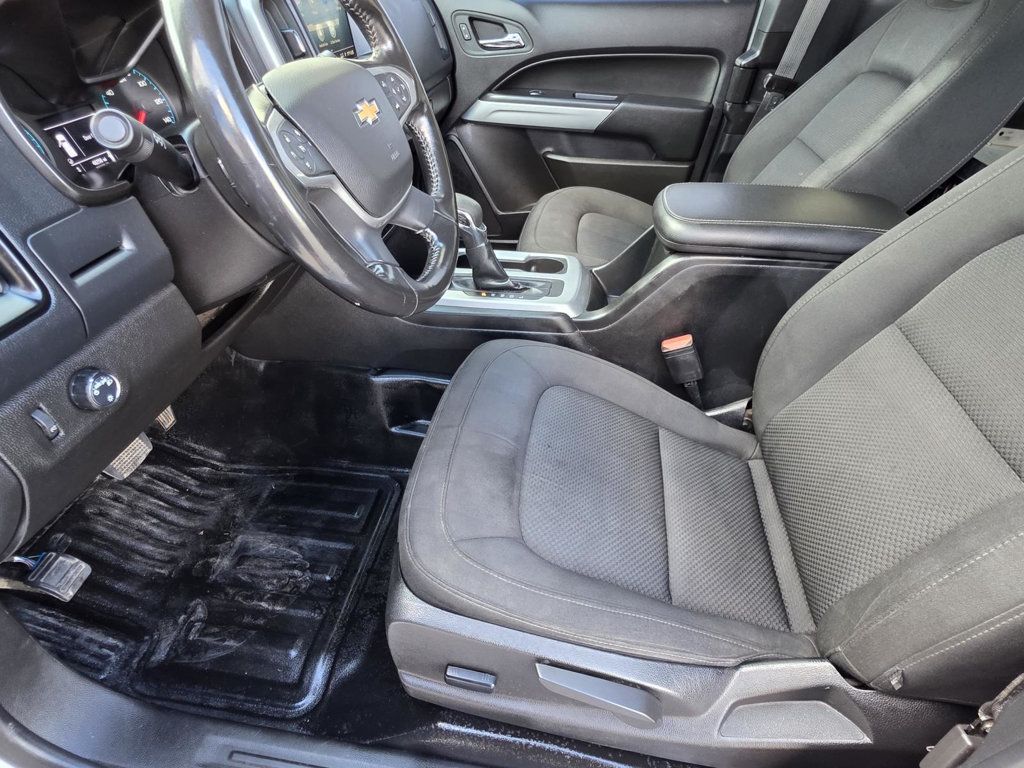 2022 Chevrolet Colorado LT photo 6