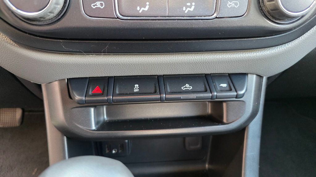 2022 Chevrolet Colorado 2WD Ext Cab 128" Work Truck - 23016303 - 17