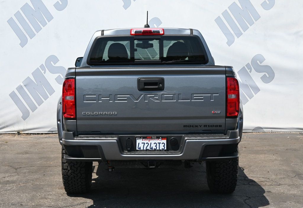 2022 Chevrolet Colorado LT photo 2