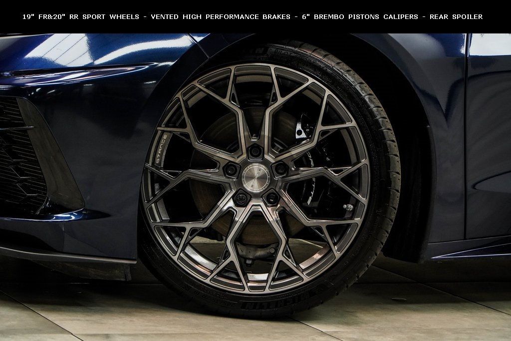 2022 Chevrolet Corvette Stingray Convertible 3LT photo 3