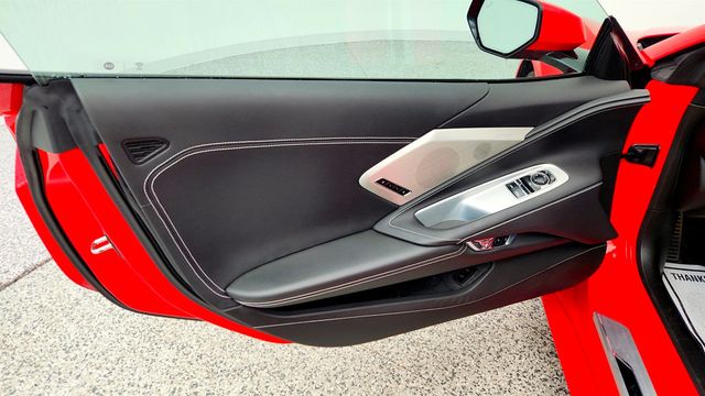 2022 Chevrolet Corvette 2dr Stingray Coupe w/2LT, Upgraded Wheels & Performance Exhaust - 22999436 - 10