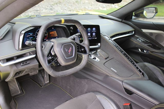 2022 Chevrolet Corvette 2dr Stingray Coupe w/3LT - 23040053 - 16