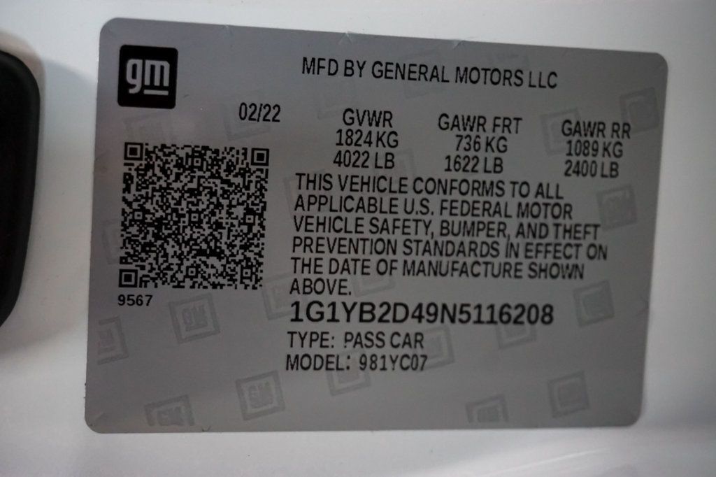 2022 Chevrolet Corvette *Stingray Coupe* *2LT* *Front-Lift* *White/Red* *1-Owner* - 22915786 - 18