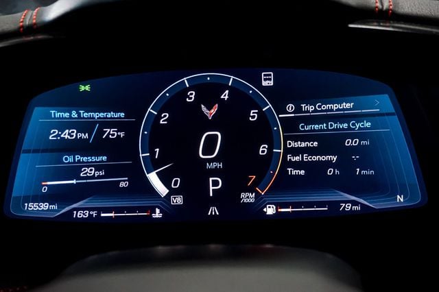 2022 Chevrolet Corvette *Stingray Coupe* *2LT* *Front-Lift* *White/Red* *1-Owner* - 22915786 - 30