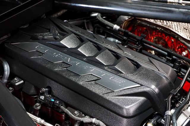 2022 Chevrolet Corvette *Stingray Coupe* *2LT* *Front-Lift* *White/Red* *1-Owner* - 22915786 - 40