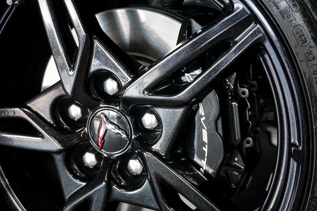 2022 Chevrolet Corvette *Stingray Coupe* *2LT* *Front-Lift* *White/Red* *1-Owner* - 22915786 - 48