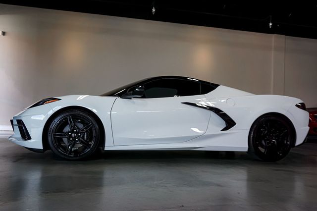 2022 Chevrolet Corvette *Stingray Coupe* *2LT* *Front-Lift* *White/Red* *1-Owner* - 22915786 - 55