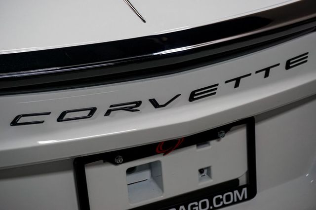 2022 Chevrolet Corvette *Stingray Coupe* *2LT* *Front-Lift* *White/Red* *1-Owner* - 22915786 - 58