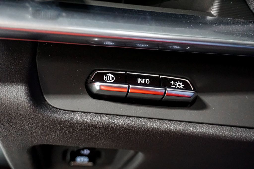 2022 Chevrolet Corvette *Stingray Coupe* *2LT* *Front-Lift* *White/Red* *1-Owner* - 22915786 - 72