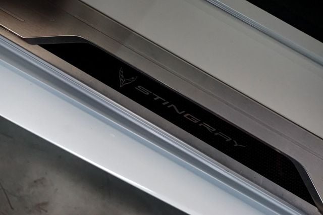 2022 Chevrolet Corvette *Stingray Coupe* *2LT* *Front-Lift* *White/Red* *1-Owner* - 22915786 - 75