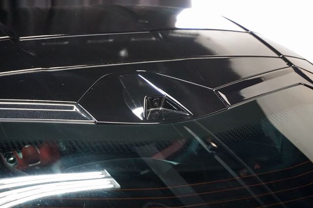 2022 Chevrolet Corvette *Stingray Coupe* *2LT* *Front-Lift* *White/Red* *1-Owner* - 22915786 - 80