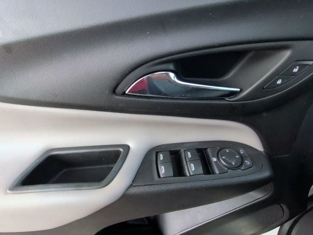 2022 Chevrolet Equinox FWD 4dr LS w/1LS - 23056756 - 11