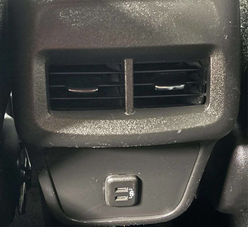 2022 Chevrolet Equinox FWD 4dr LT w/1LT - 23043874 - 21