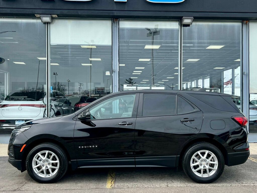 2022 Chevrolet Equinox LS - 23010610 - 1