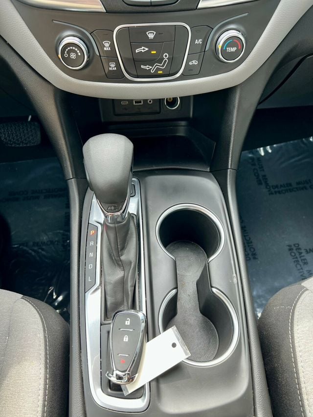 2022 Chevrolet Equinox LS - 23010610 - 25