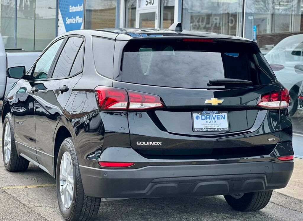 2022 Chevrolet Equinox LS - 23010610 - 2