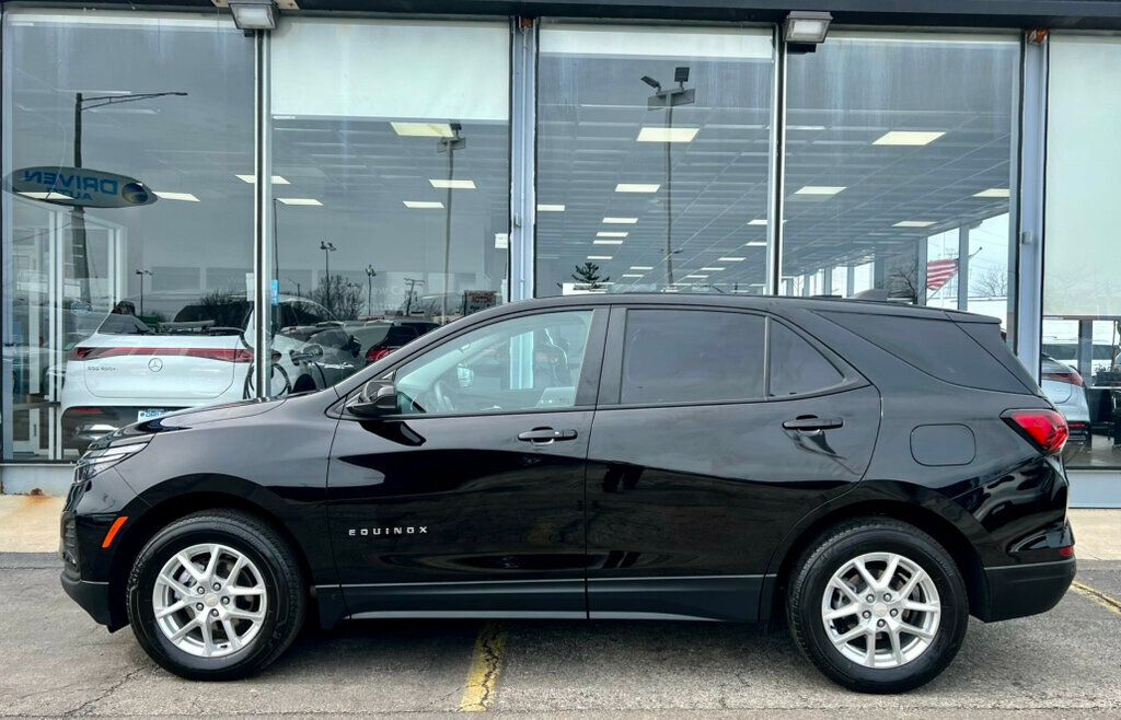 2022 Chevrolet Equinox LS - 23010610 - 30