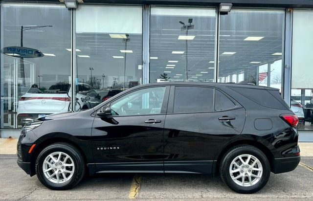 2022 Chevrolet Equinox LS - 23010610 - 30