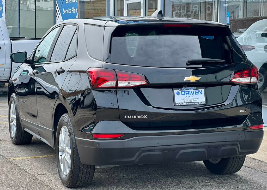 2022 Chevrolet Equinox LS - 23010610 - 31
