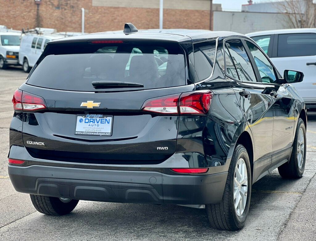2022 Chevrolet Equinox LS - 23010610 - 4