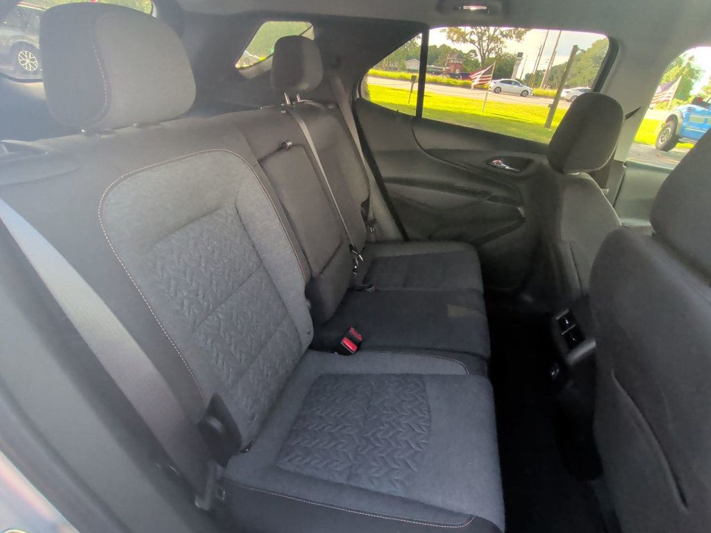 Chevrolet Equinox LT photo 22
