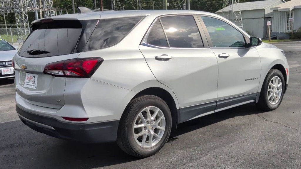 Chevrolet Equinox LT photo 8