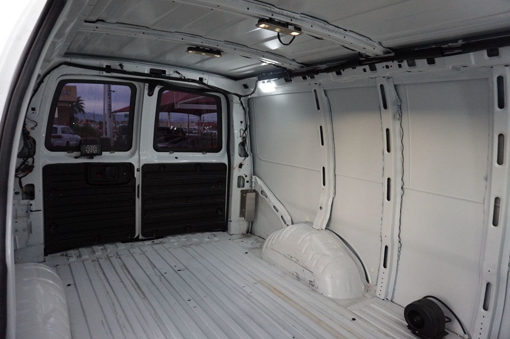 2022 Chevrolet Express Cargo Van 2500 photo 18