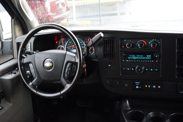 2022 Chevrolet Express Cargo Van 2500, 1 OWNER, OPEN CARGO SPACE, BACKUP CAMERA - 22918675 - 31