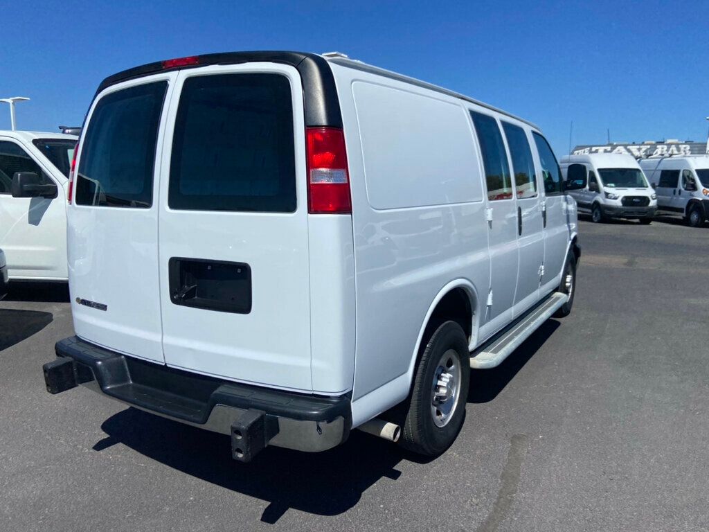 2022 Chevrolet Express Cargo Van RWD 2500 135" - 22599681 - 5