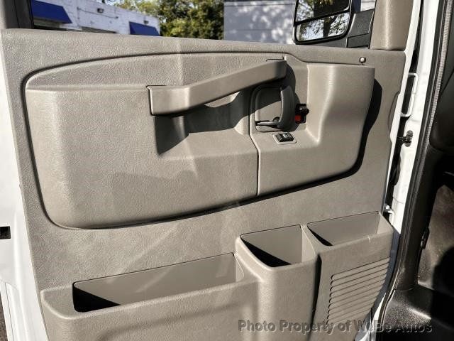 2022 Chevrolet Express Cargo Van RWD 2500 135" - 22563702 - 19