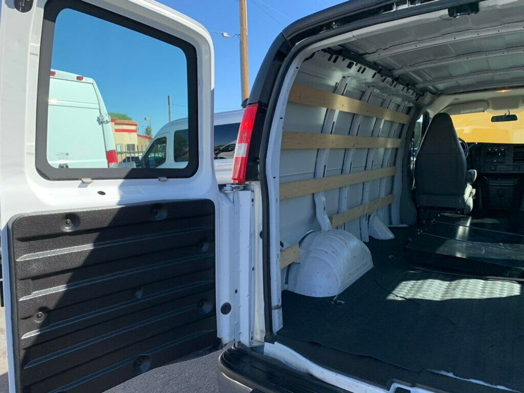 2022 Chevrolet Express Cargo Van 2500 photo 3