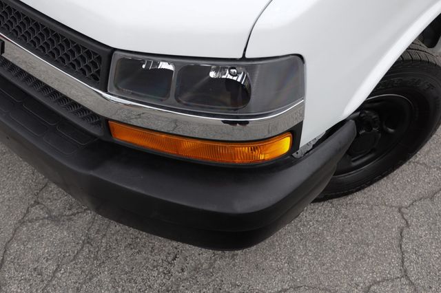 2022 Chevrolet Express Cargo Van RWD 2500 155" - 23060922 - 26