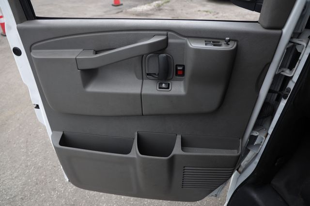 2022 Chevrolet Express Cargo Van RWD 2500 155" - 23060922 - 39