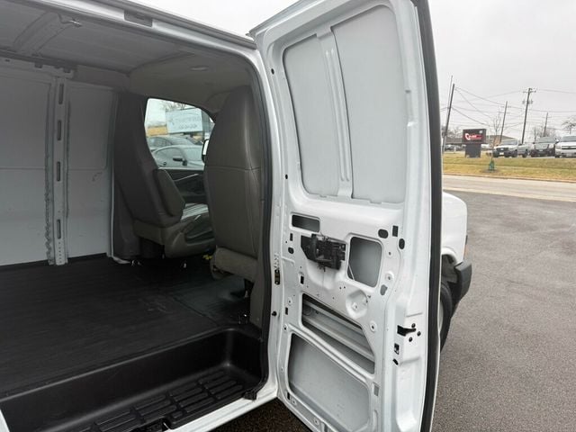 2022 Chevrolet Express Cargo Van RWD 2500 155" - 22998572 - 19