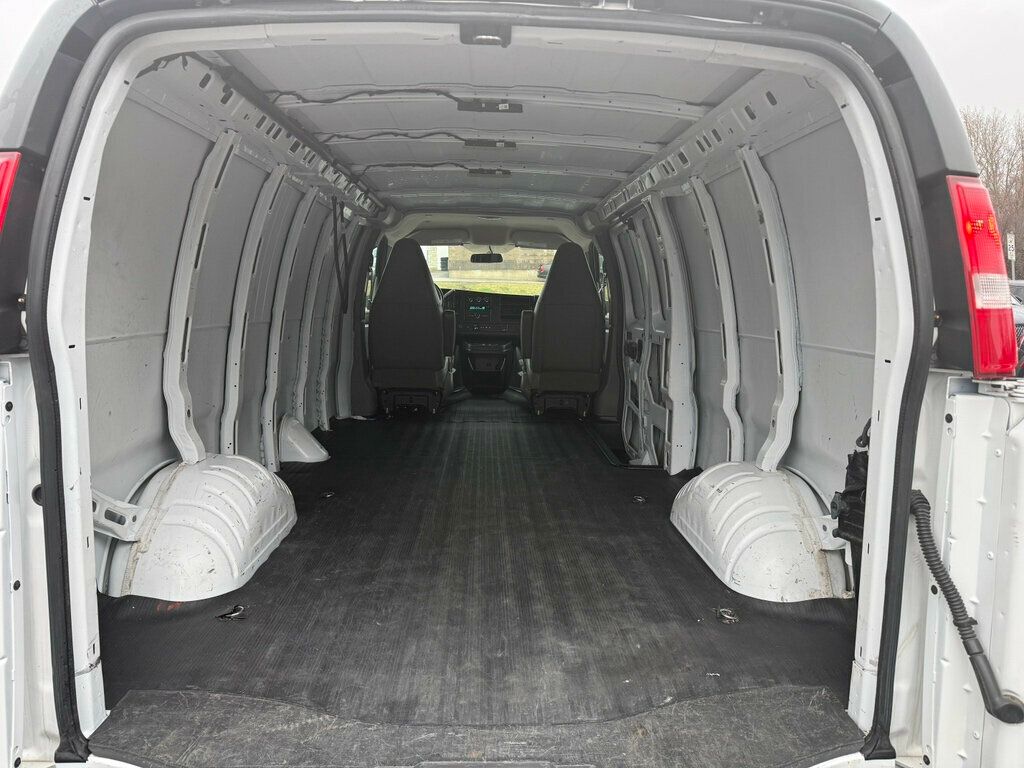 2022 Chevrolet Express Cargo Van RWD 2500 155" - 22998572 - 22