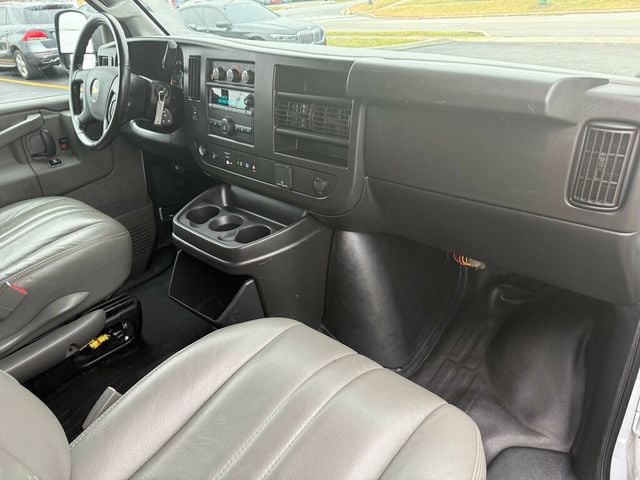 2022 Chevrolet Express Cargo Van RWD 2500 155" - 22998572 - 7