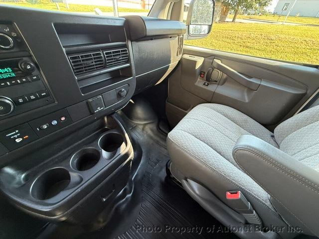 2022 Chevrolet Express Cargo Van RWD 3500 135" - 23074631 - 14