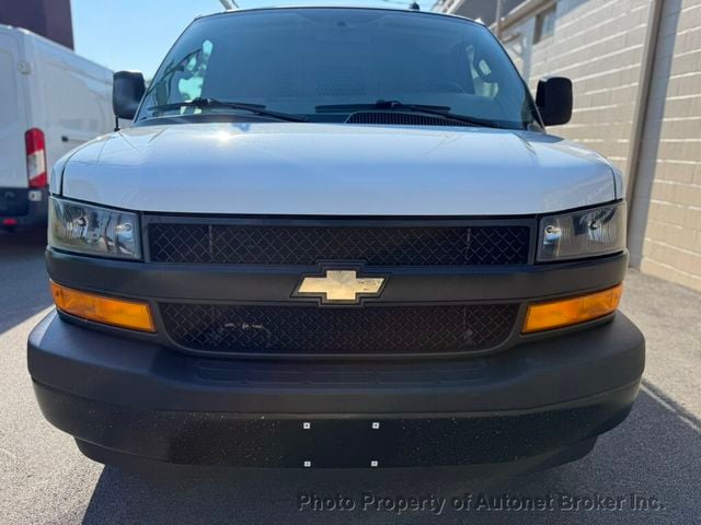 2022 Chevrolet Express Cargo Van RWD 3500 135" - 23074631 - 2