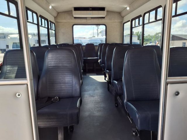 2022 Chevrolet Express Commercial Cutaway 4500 Van 159" - 23065127 - 9