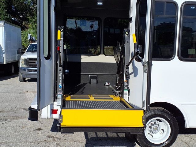 2022 Chevrolet Express Commercial Cutaway 4500 Van 159" - 23083058 - 11