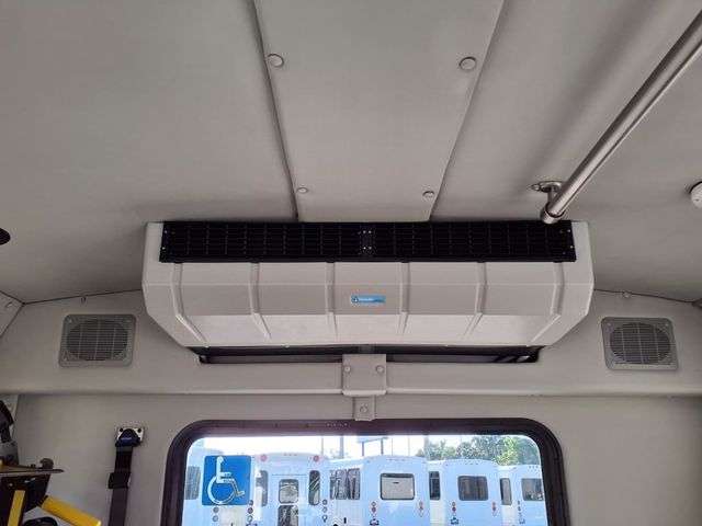 2022 Chevrolet Express Commercial Cutaway 4500 Van 159" - 23083058 - 18