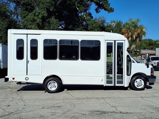 2022 Chevrolet Express Commercial Cutaway 4500 Van 159" - 23083058 - 1
