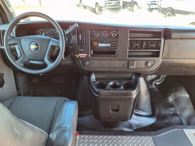 2022 Chevrolet Express Commercial Cutaway 4500 Van 159" - 23083058 - 22
