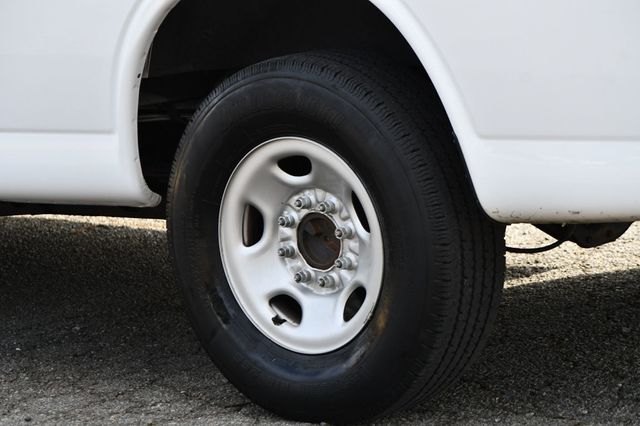 2022 Chevrolet Express Passenger RWD 3500 155" LS - 22778033 - 13