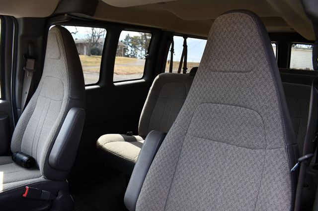 2022 Chevrolet Express Passenger RWD 3500 155" LS - 22778033 - 20