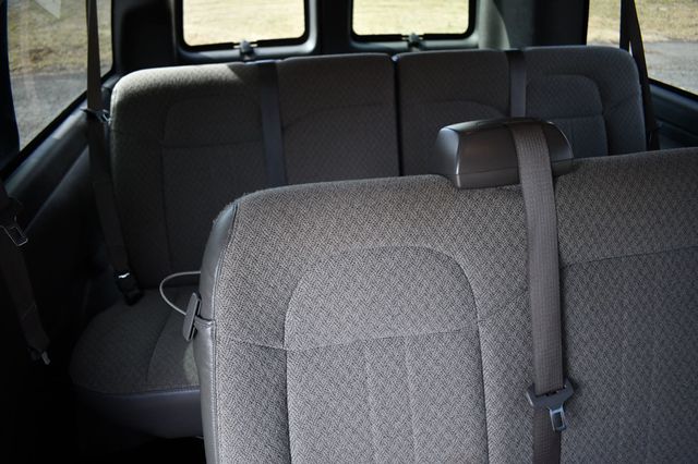 2022 Chevrolet Express Passenger RWD 3500 155" LS - 22778033 - 37