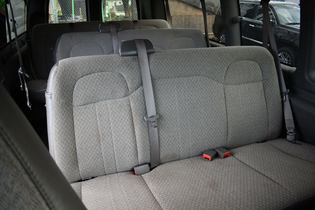 2022 Chevrolet Express Passenger RWD 3500 155" LS - 22778033 - 39