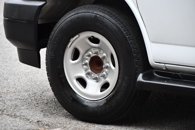 2022 Chevrolet Express Passenger RWD 3500 155" LS - 22803494 - 17