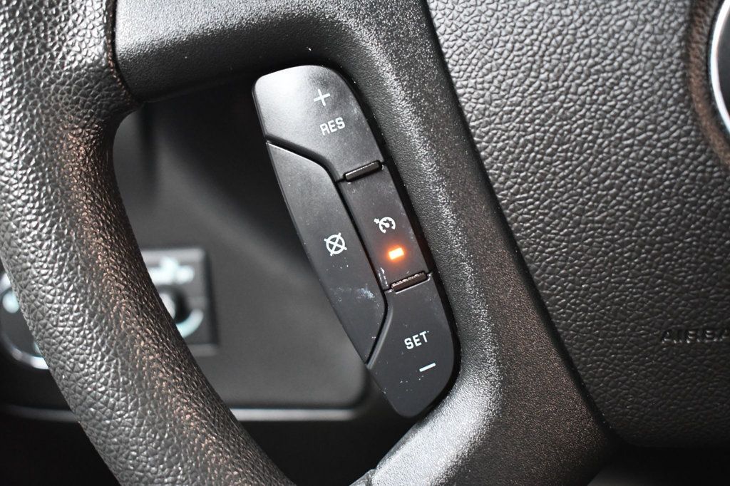 2022 Chevrolet Express Passenger 3500 LS Van photo 25
