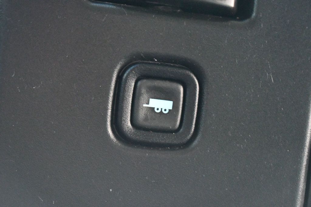 2022 Chevrolet Express Passenger 3500 LS Van photo 31